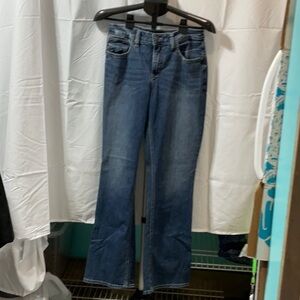 Silver Jeans Authentic Blue Denim. Curvy High Cut Boot Cut.  Never worn.